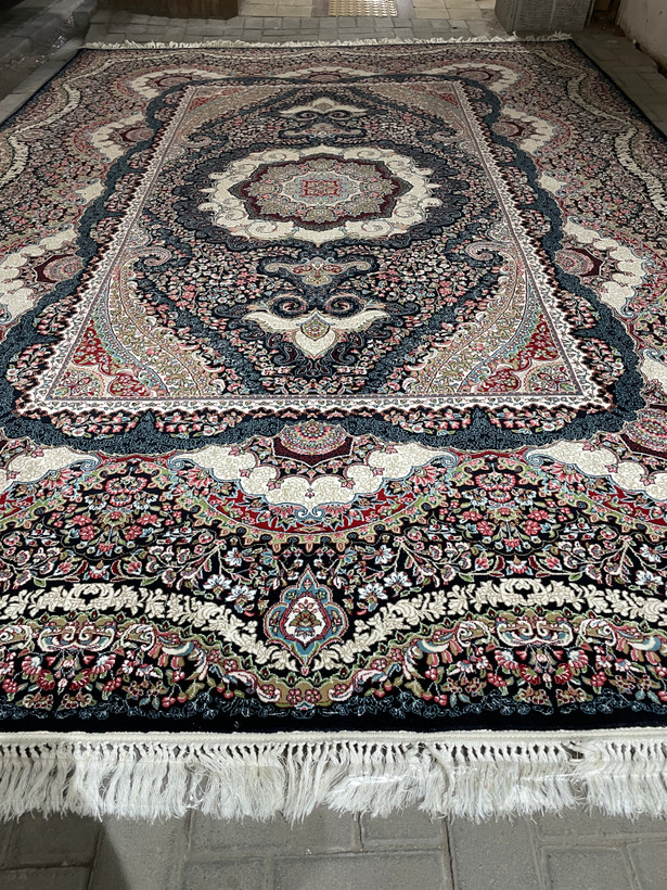 یک جفت ۹متری ۷۰۰ شانه سرمه ای آکرلیک در حد نو