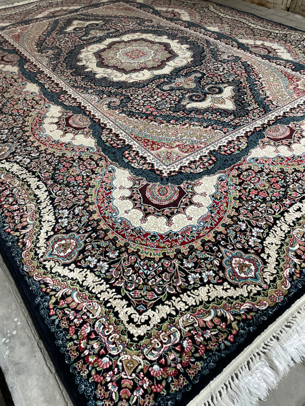 یک جفت ۹متری ۷۰۰ شانه سرمه ای آکرلیک در حد نو
