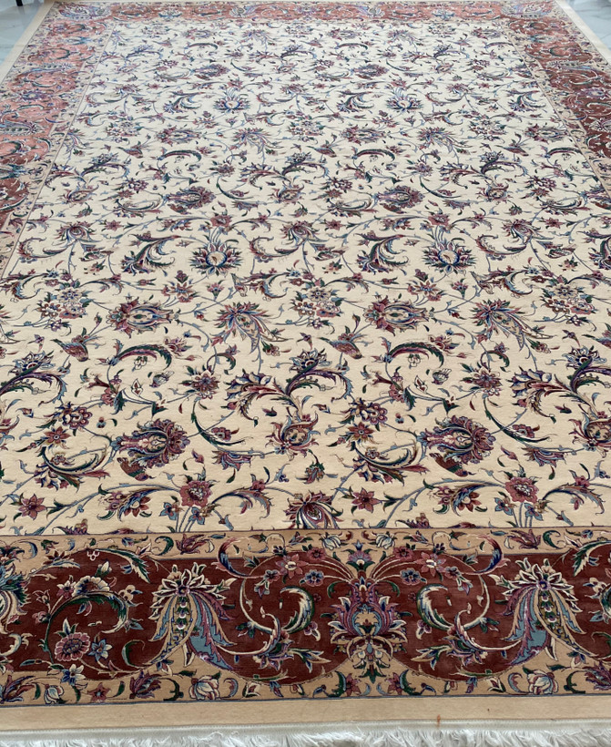 یک تخته فرش ۱۲متری ابریشم آکرلیک ۱۲۵۰شانه نو