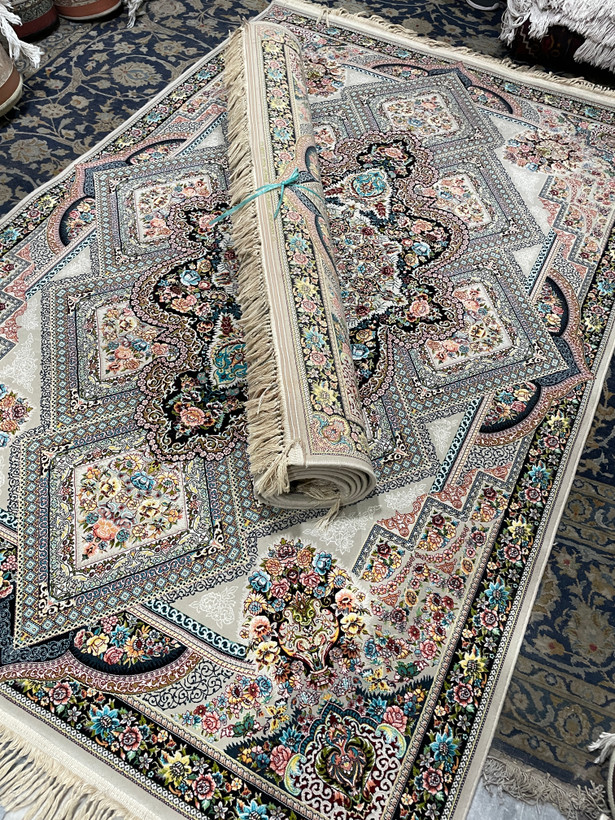 یک جفت قالیچه ۱۲۰۰ شانه تراکم ۳۶۰۰ماشینی در حد نو