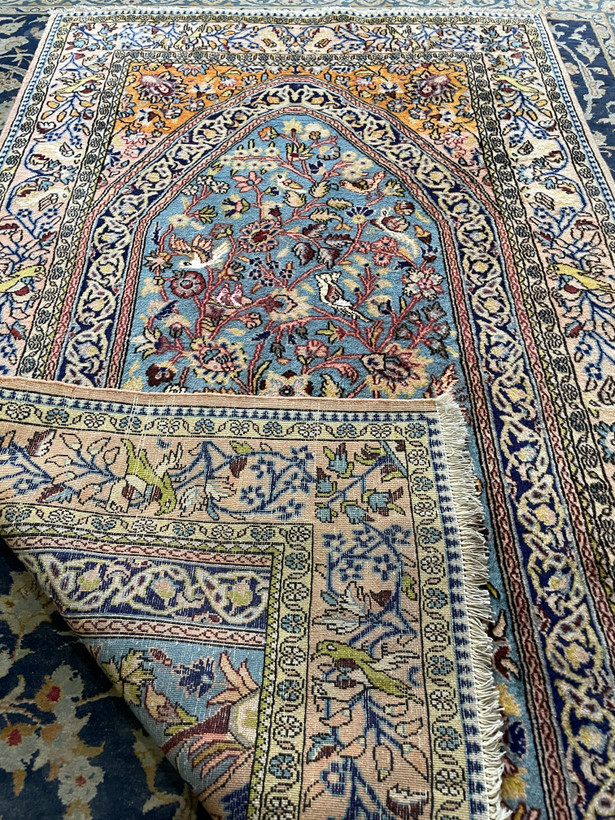 ذرع و نیم دستبافت اصفهان ابریشم دار سالم و خوابدار