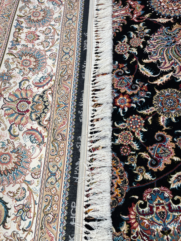 چهار تخته فرش ماشینی ۷۰۰ شانه سرمه ای افشان